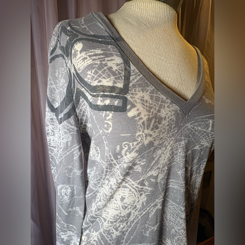 BCBGMaxAzria Celestial Map Burnout Top — Gray Print, Long Sleeve V-Neck, Size M